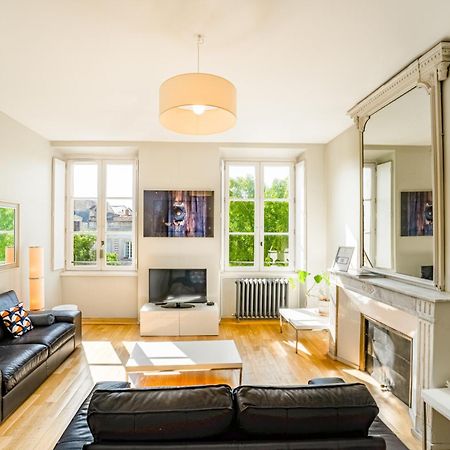 Appartement T3 De Prestige Proche Du Jardin Public De Bordeaux Luaran gambar
