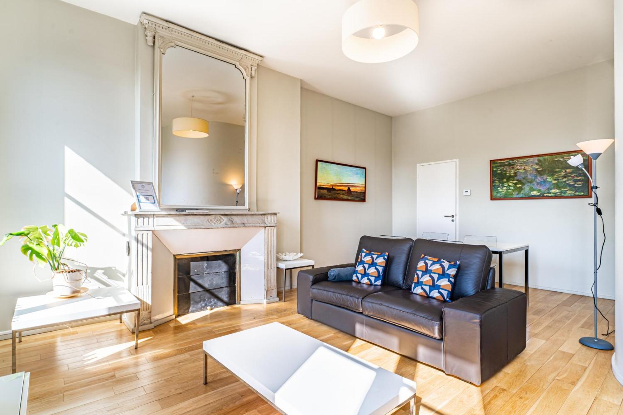 Appartement T3 De Prestige Proche Du Jardin Public De Bordeaux Luaran gambar